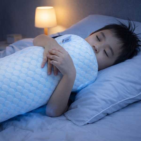 Can a Bolster Improve Sleep Quality? Here’s What Science Says - Shizuku Comfort