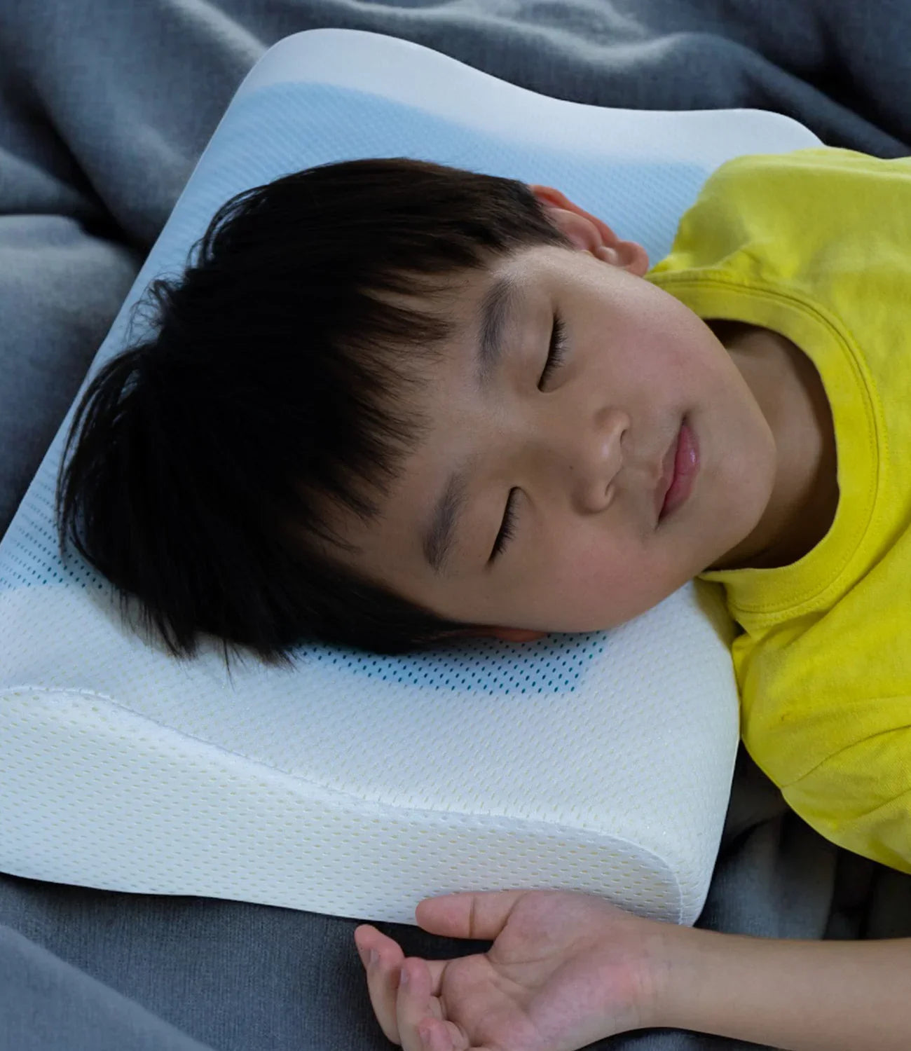 Unlock Restful Nights with the RyoMemori Cooling Gel Memory Foam Pillow - Shizuku Comfort