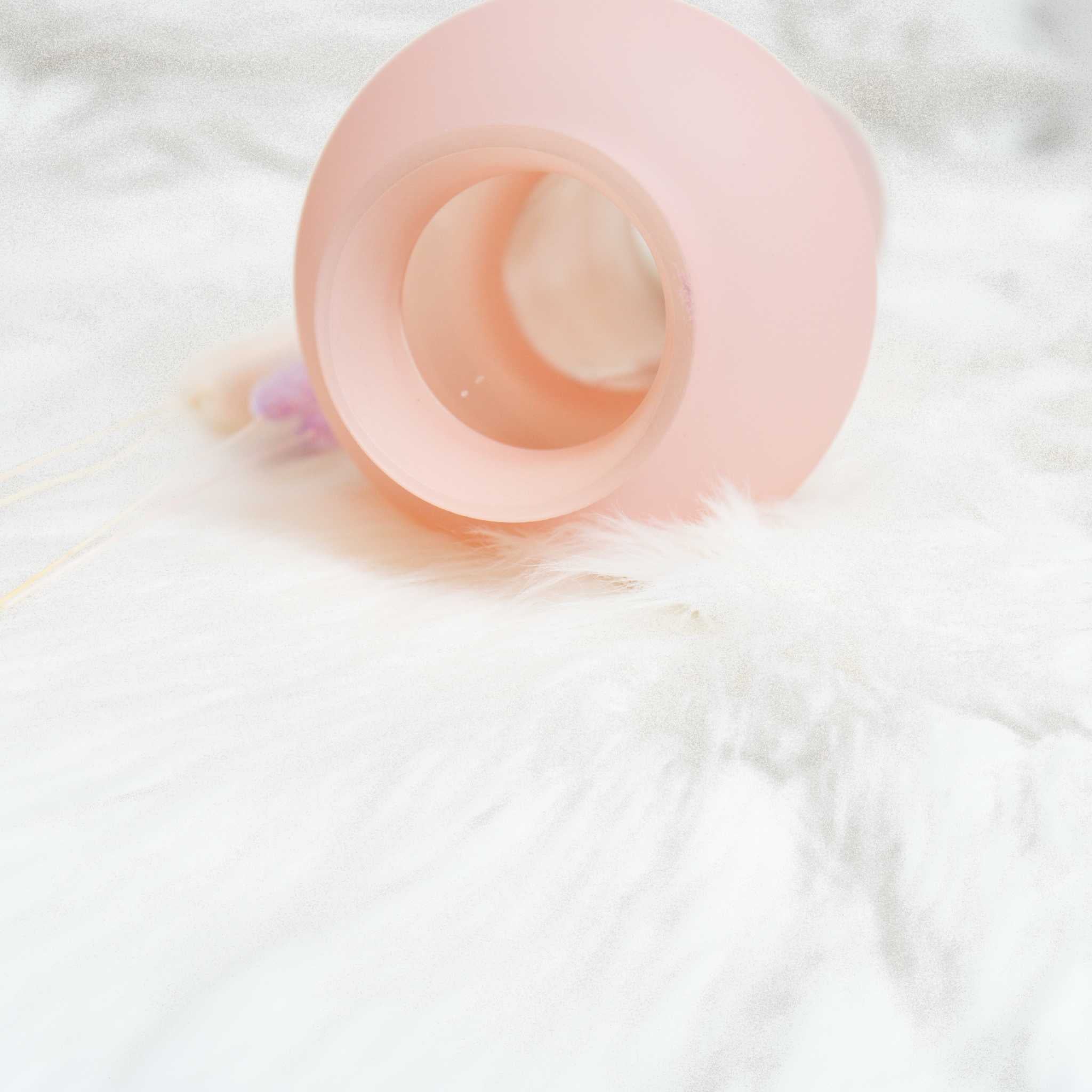 Hana Kesshō Vase – Elegant & Heat-Resistant Glass Decor
