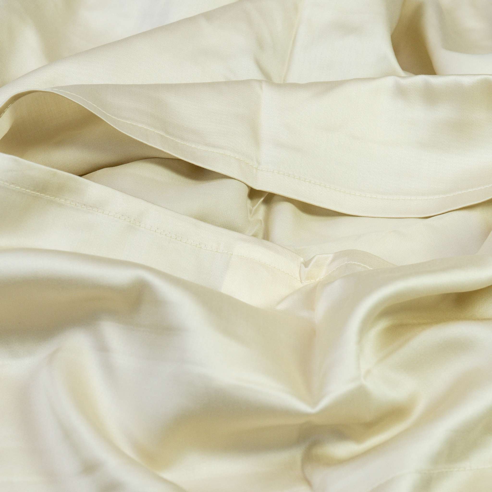 HaruKumo Lyocell Bedsheet Set – Silky, Breathable & Eco-Friendly