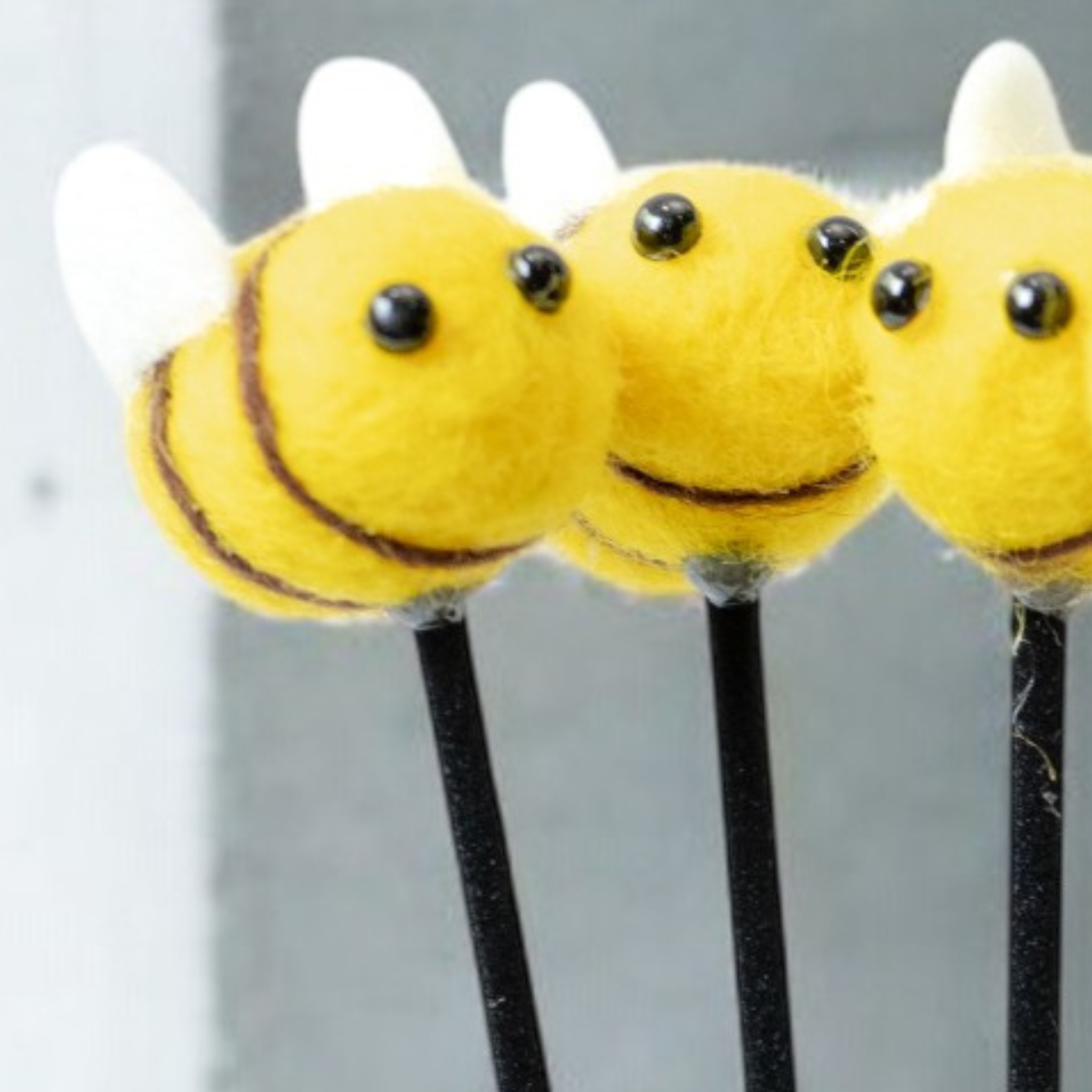 Mitsubachi Hana Kaori