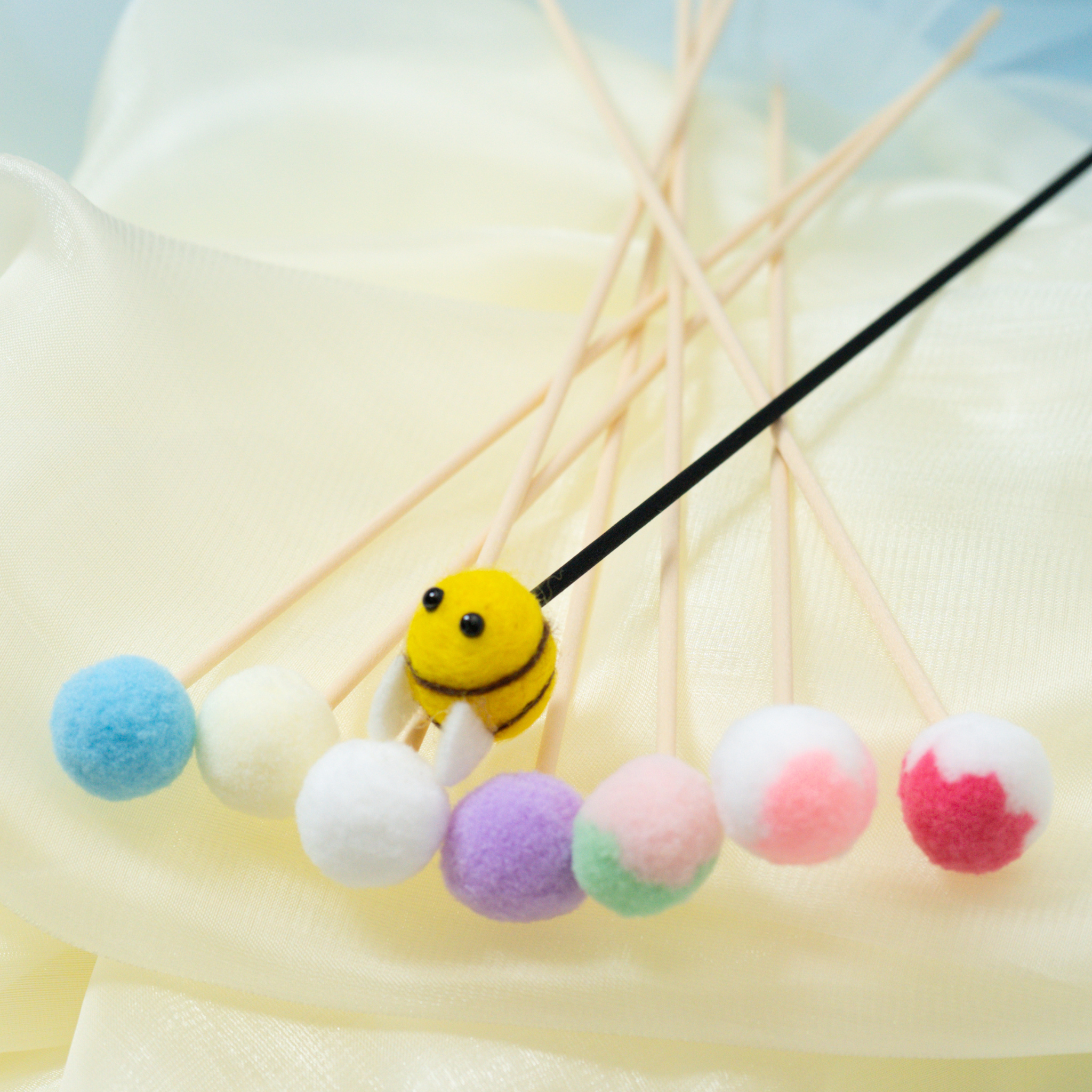 Mitsubachi Hana Kaori