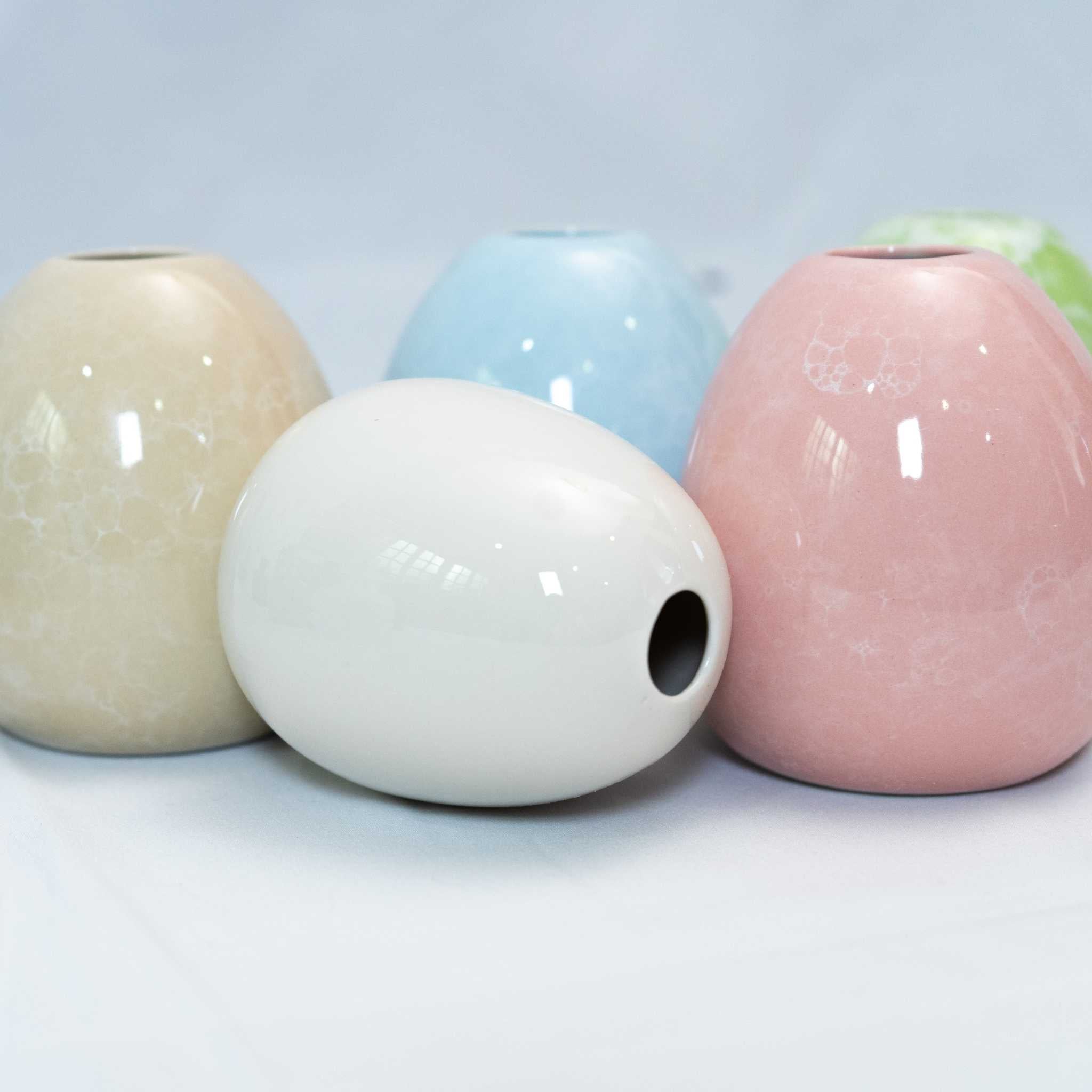 Hikari Tsubaki Collection – Handcrafted Ceramic Reed Diffuser Bottle
