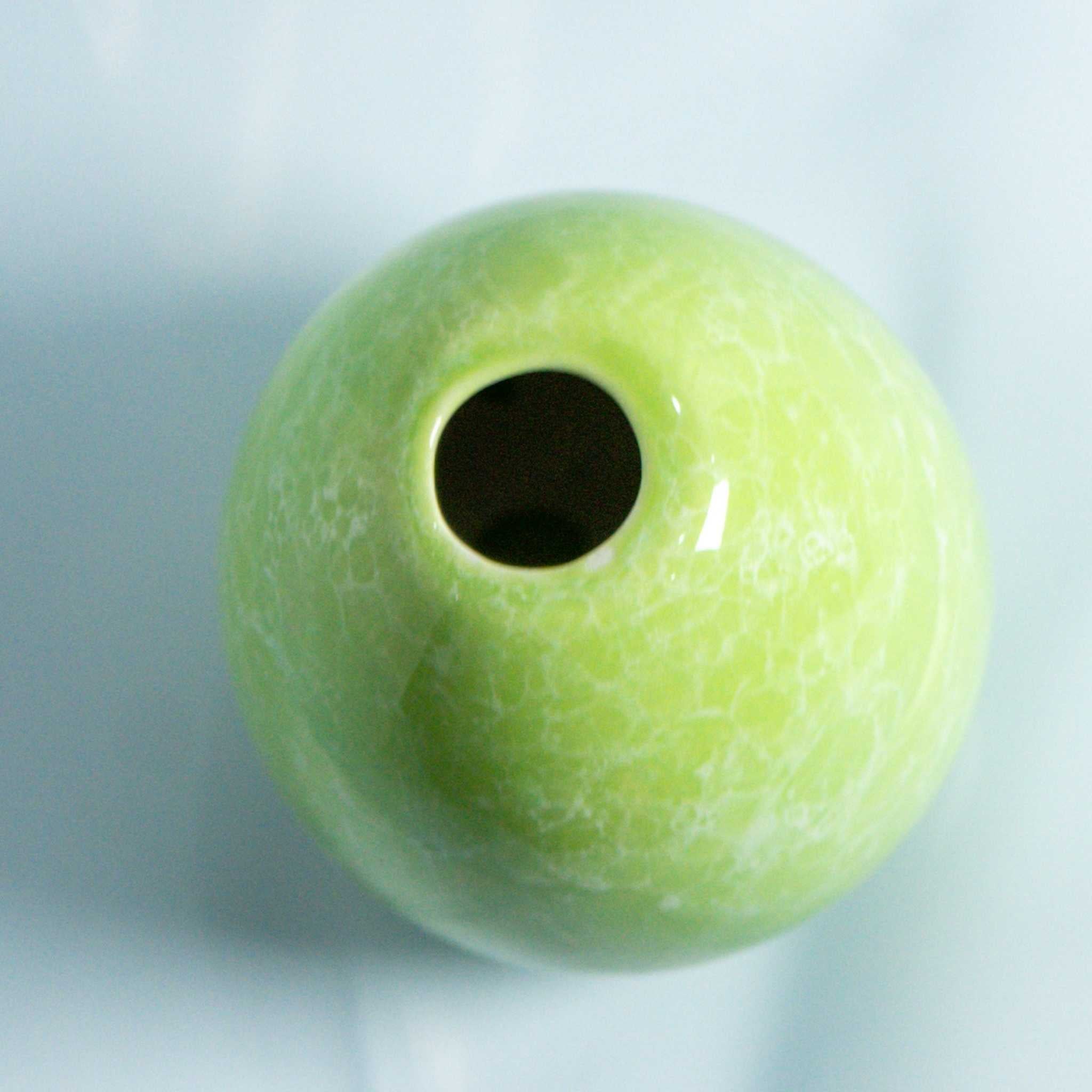 Hikari Tsubaki Collection – Handcrafted Ceramic Reed Diffuser Bottle