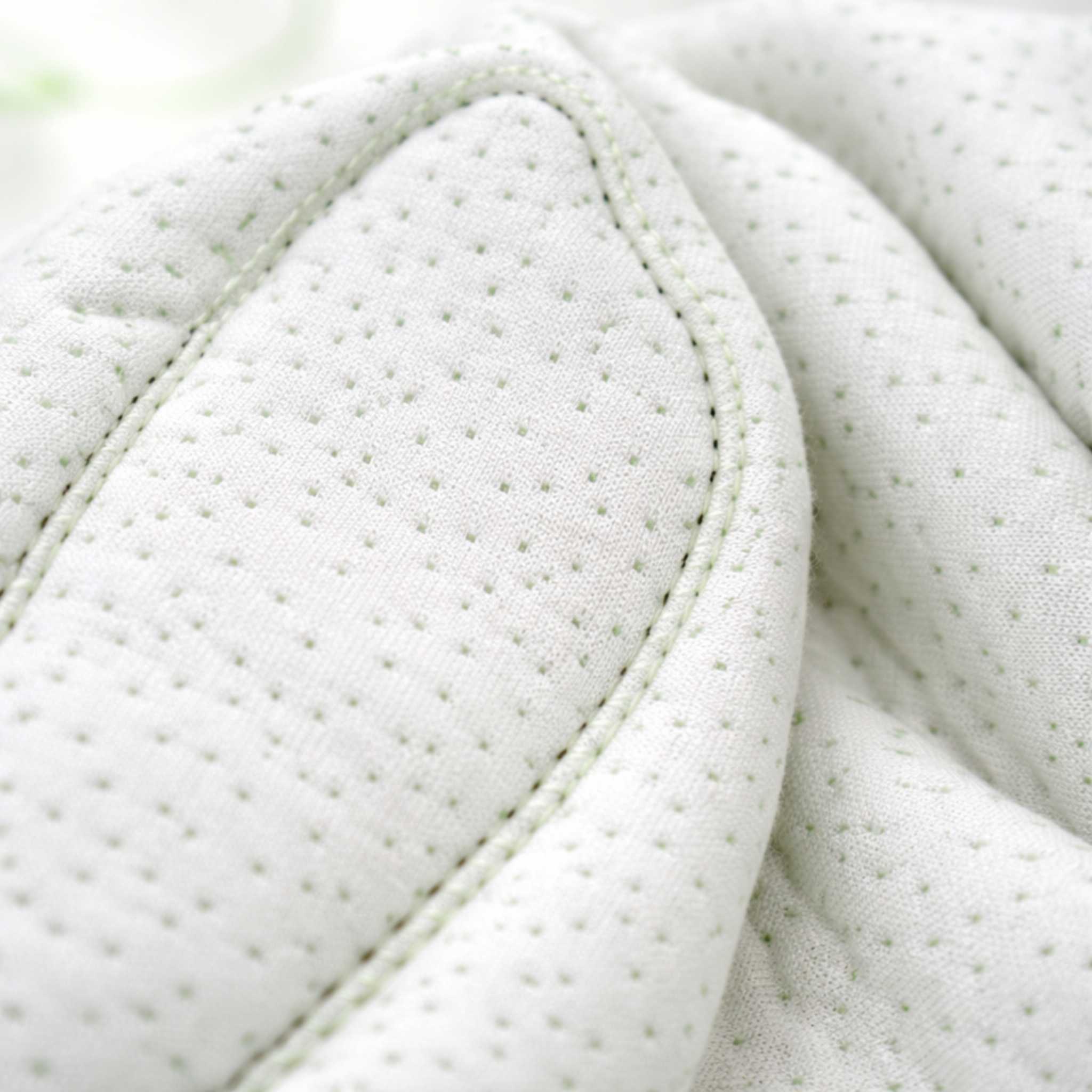 Bamboo Bliss – Cooling Pillowcase