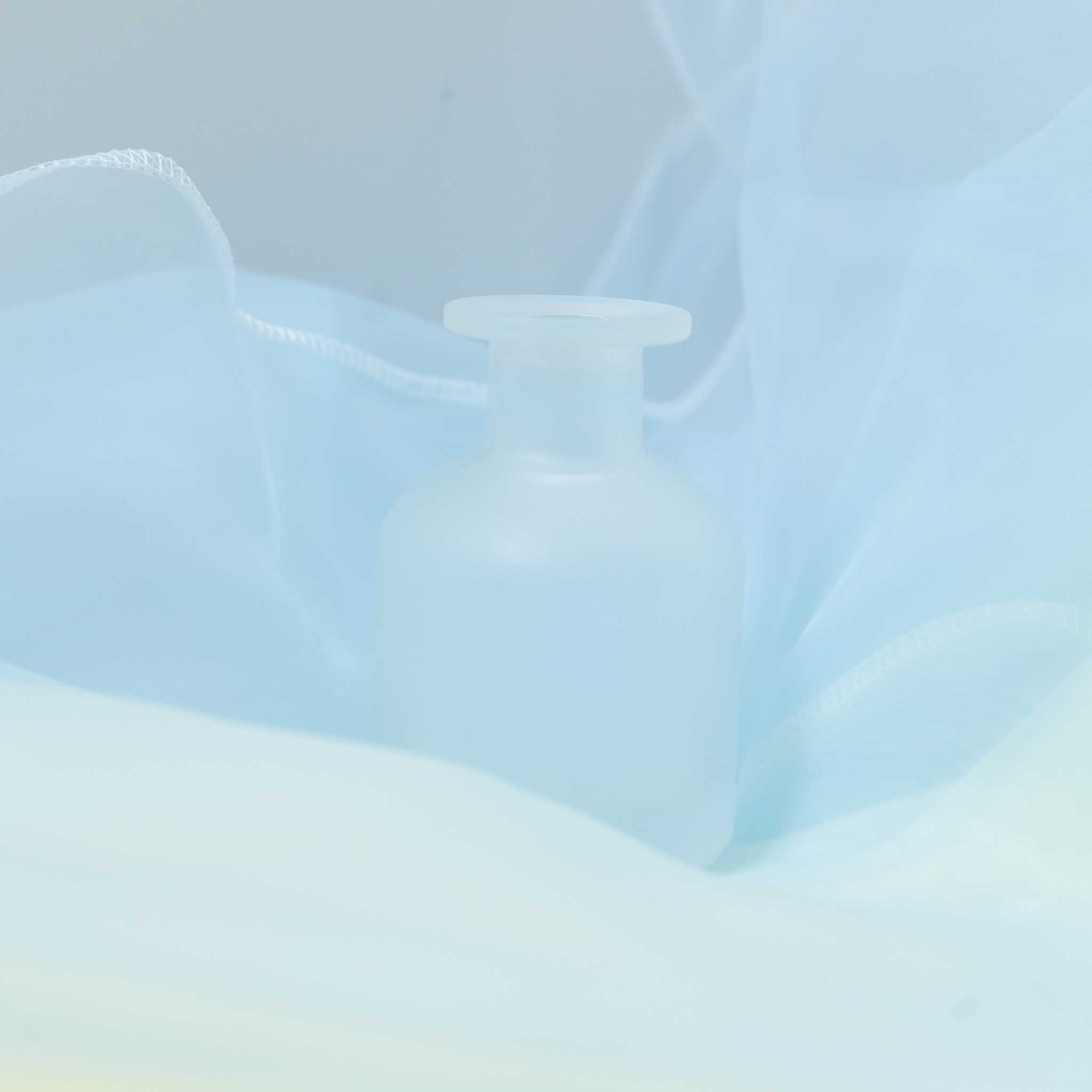 Kazari Collection – Glass Diffuser Bottle (Crystal Minimalist Design)