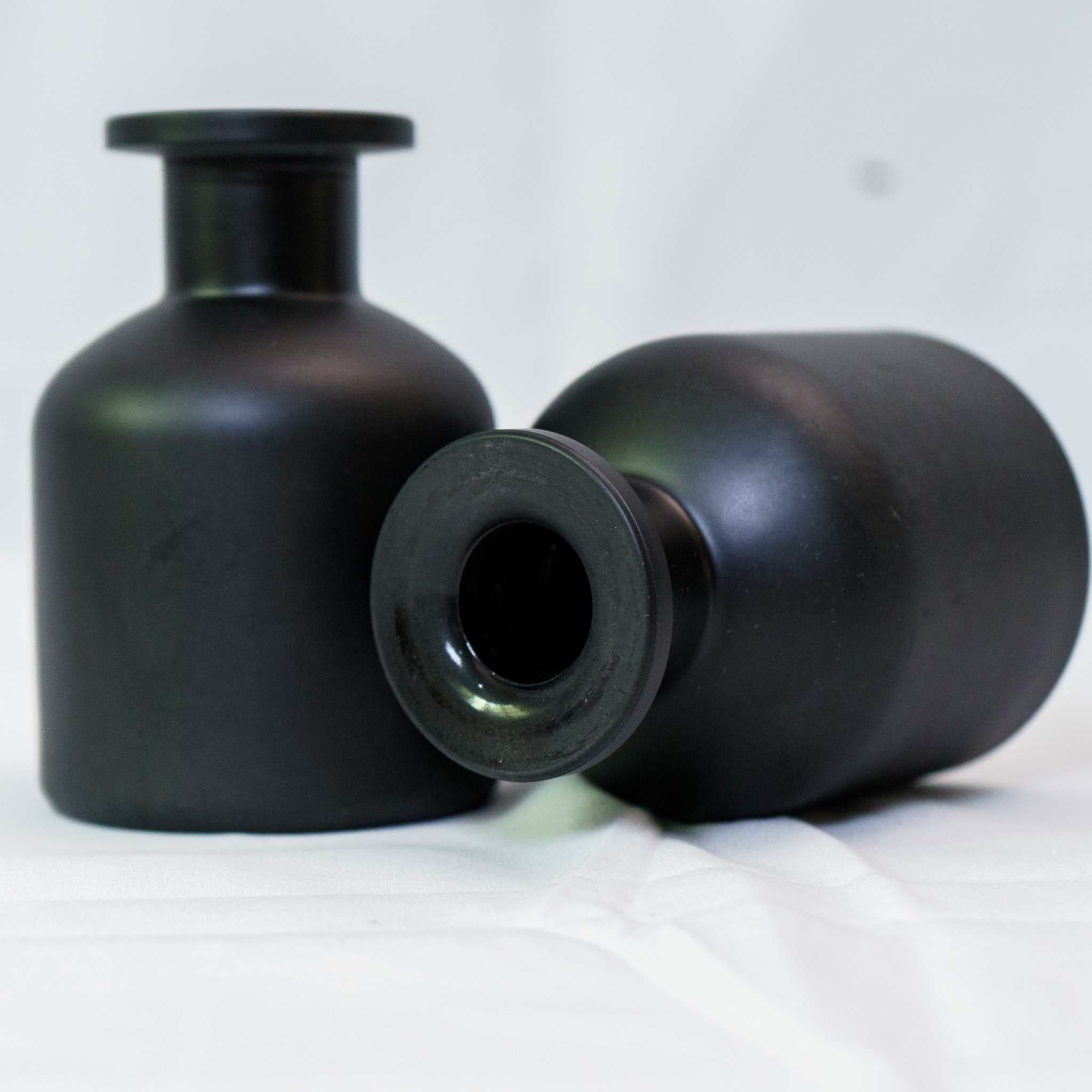 Kazari Collection – Glass Diffuser Bottle (Crystal Minimalist Design)