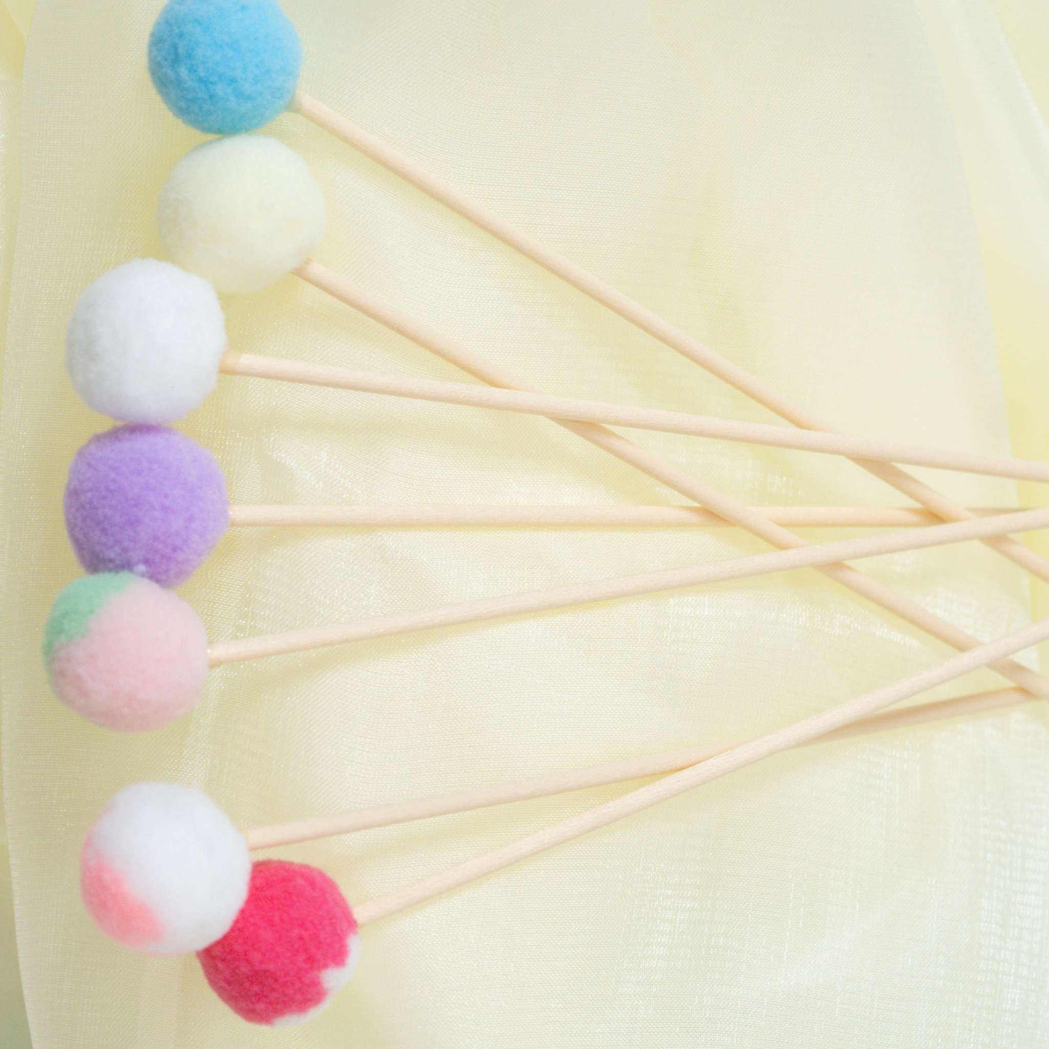 Fuwafuwa Hana Reed Diffuser Sticks (Cotton Ball + Bamboo)