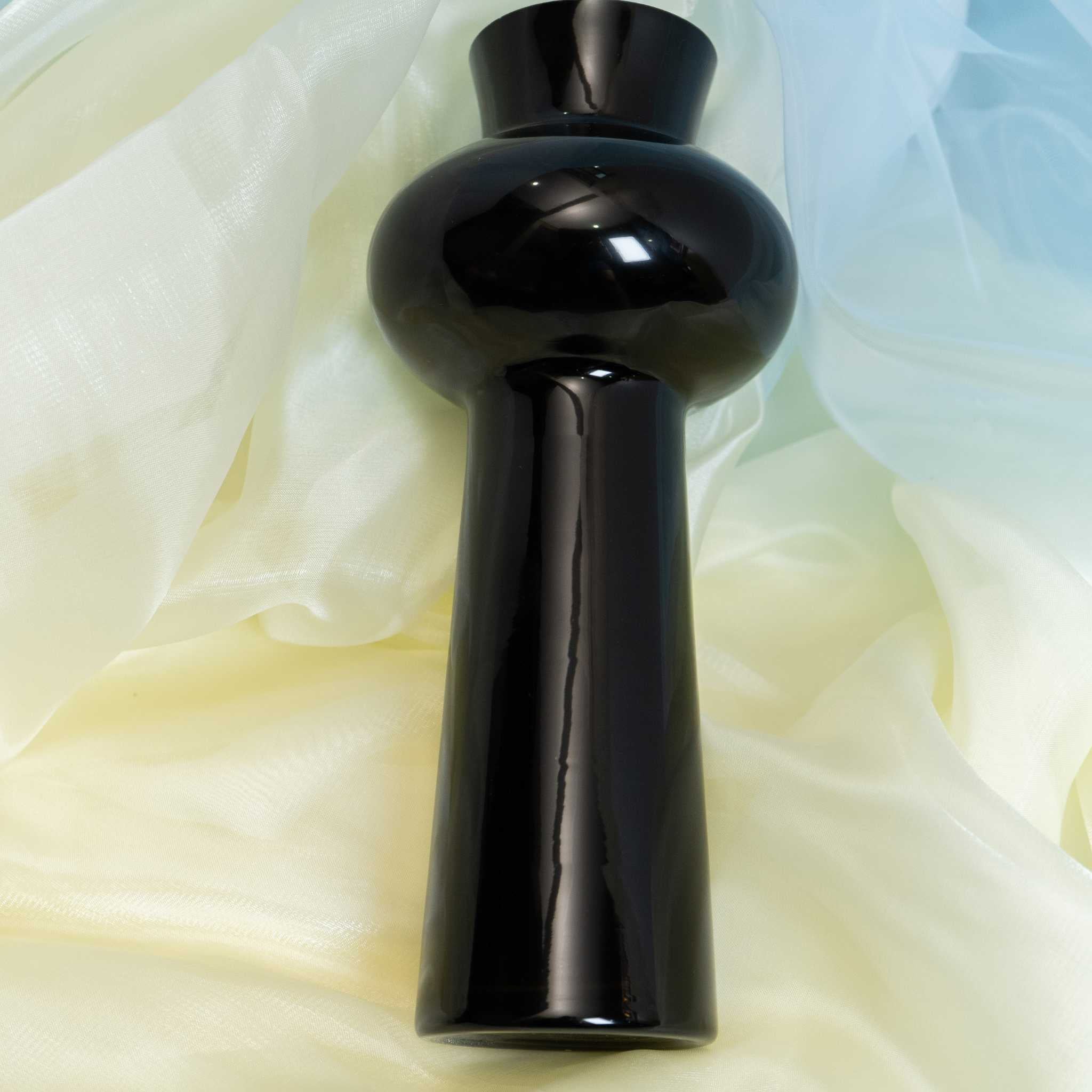 Hana Kesshō Vase – Elegant & Heat-Resistant Glass Decor
